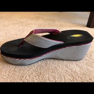 Houndstooth Volatile Wedge Flip Flops